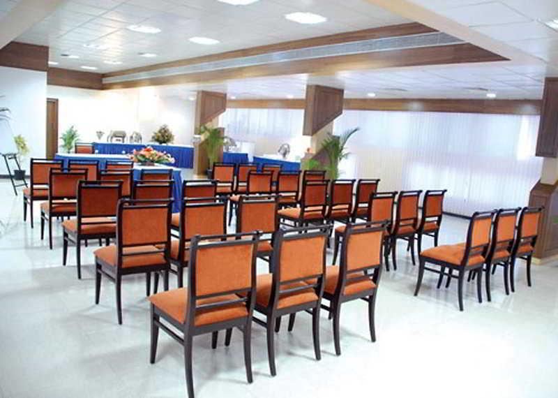 J P Cordial Hotel Bangalore Luaran gambar