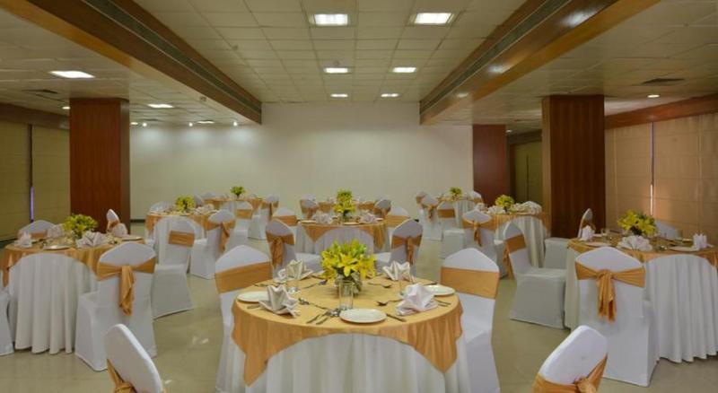 J P Cordial Hotel Bangalore Luaran gambar