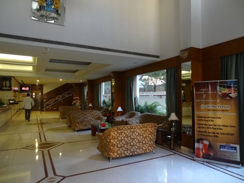 J P Cordial Hotel Bangalore Luaran gambar