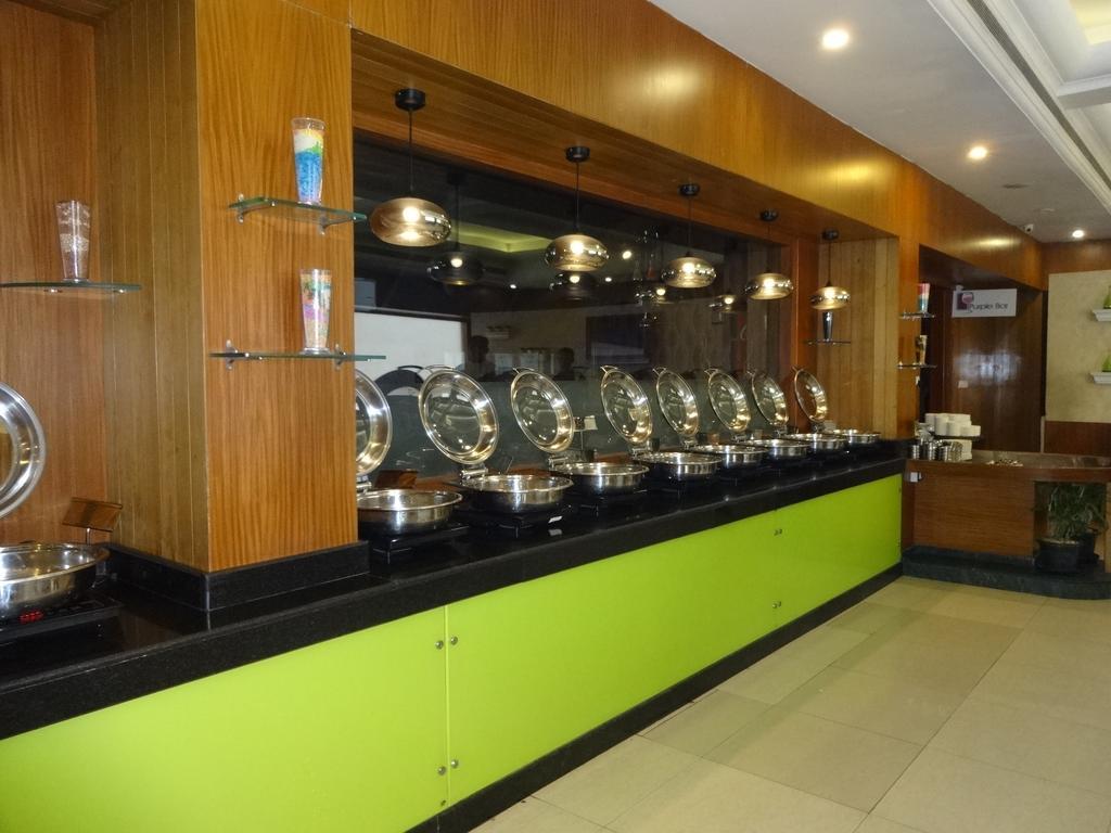J P Cordial Hotel Bangalore Luaran gambar