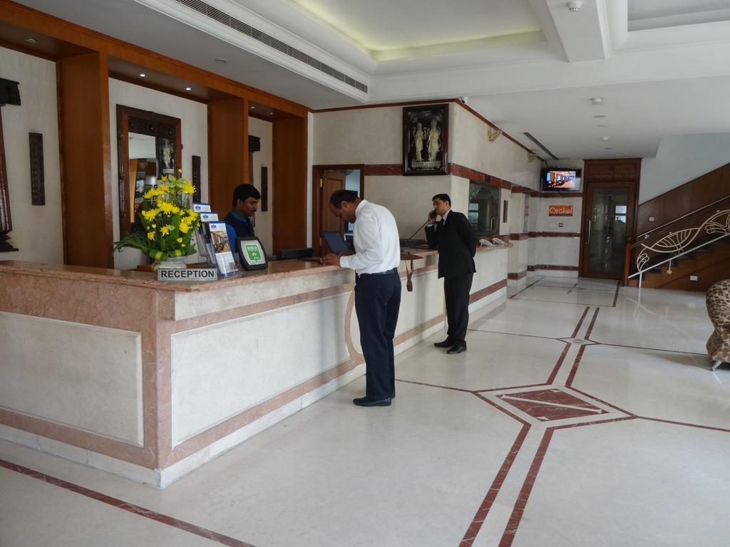 J P Cordial Hotel Bangalore Luaran gambar
